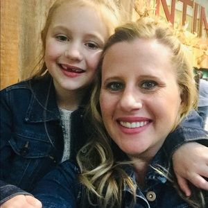 Meet your Posher, Whitney